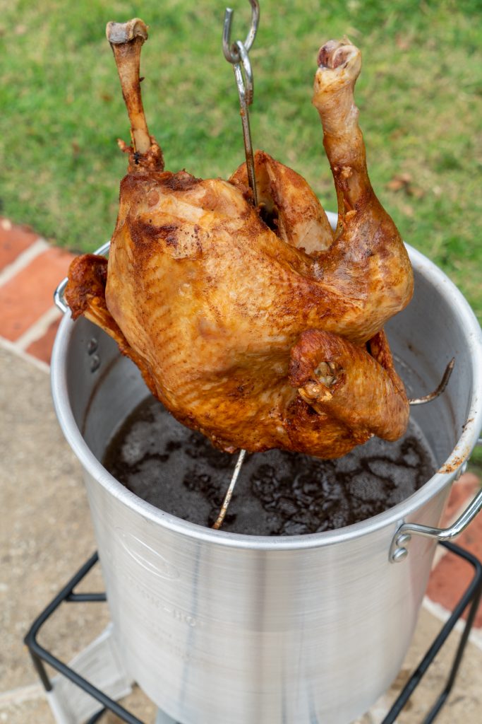 29 Qt Aluminum Turkey Frying, Boiling and Steaming Cooker Package